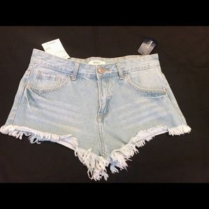 Forever 21 denim shorts size 28